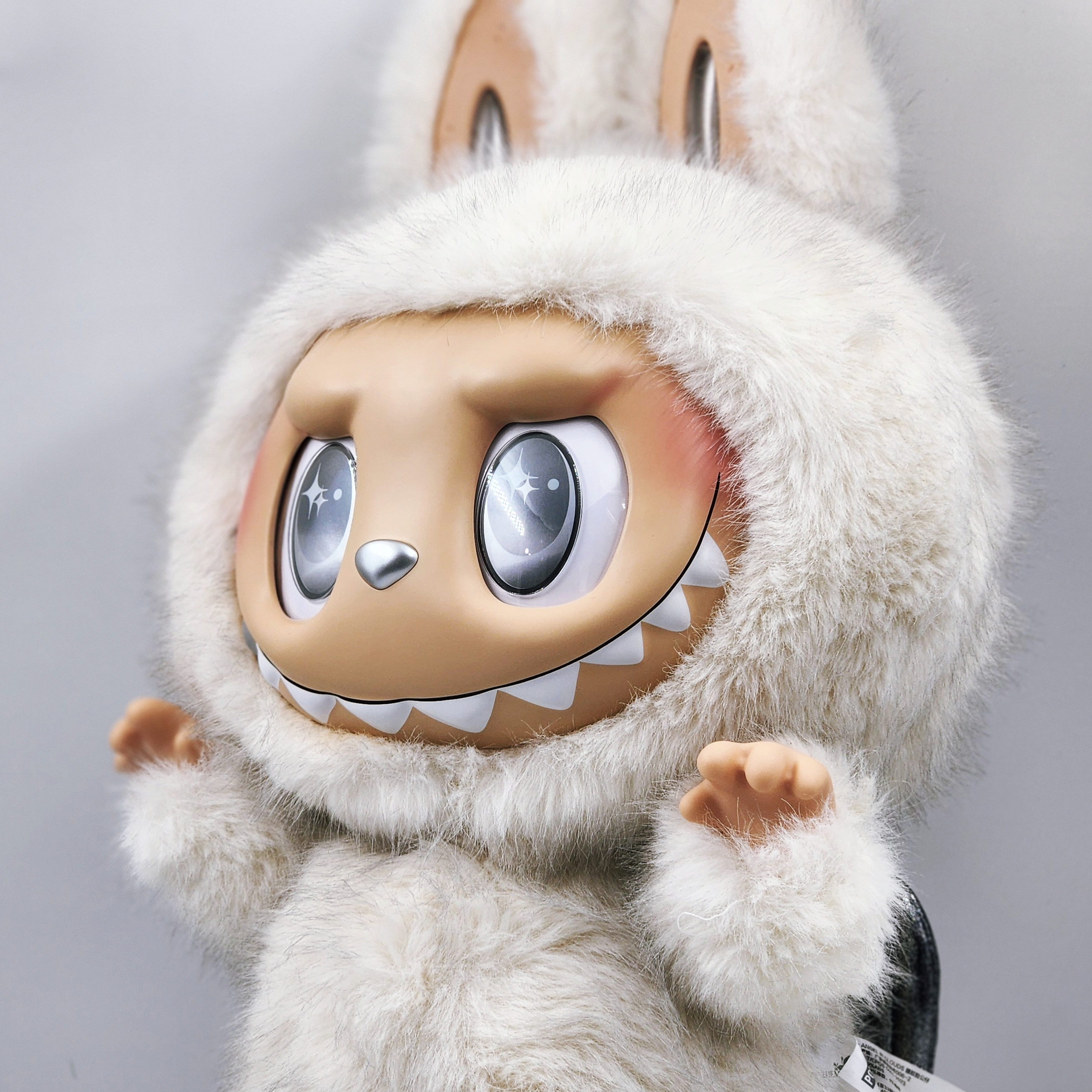 本物のラブブザモンスターズジモモクラウドエンジェルドール LABUBU