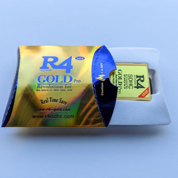 R4 GOLD PRO 골드 R4iSDHC 2026 신형 R4칩 3DS 2DS DS 지원