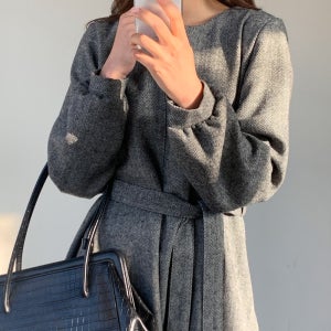 벨트 헤링본 원피스 오버핏 울 소재 하객룩 겨울 롱원피스 브라운 블랙 그레이