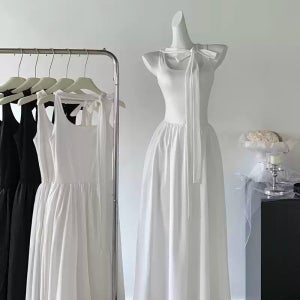 [공동구매] 홀터넥 리본 포인트 화이트 블랙 심플 A 원피스 셀프 웨딩 스냅 촬영 드레스 소품