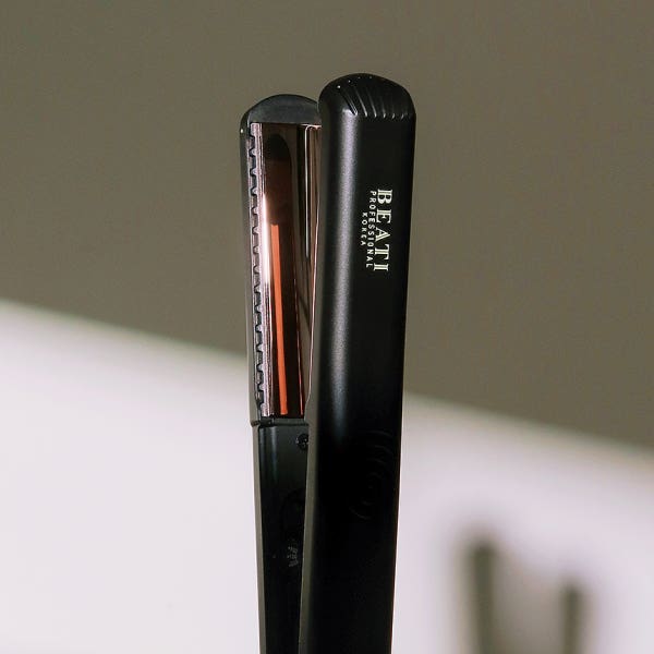 비에티 티타늄 매직기 미용실 전문가용 수분방수 클리닉 판 고데기 볼륨매직기 뿌리용