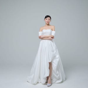 루루 화이트 웨딩촬영드레스 대여 셀프 리마인드웨딩 야외스냅 브라이덜샤워 롱드레스