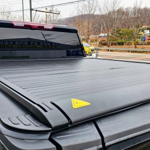 GMC 시에라 적재함 전동 슬라이딩커버 장착점