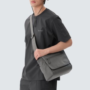 [스노우피크 어패럴] 윈젤 크로스 메신저백 Dark Khaki (S25SUFCB05)