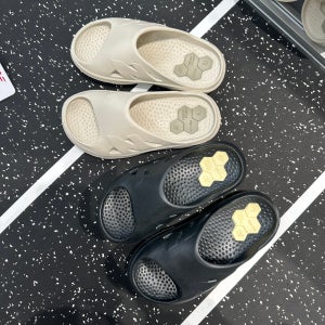 (국내매장판) 뉴발란스 리커버리 슬라이드 슬리퍼