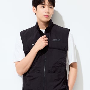 [디스커버리] 남성 경량 하이넥 베스트 (BLACK) DMVT71053