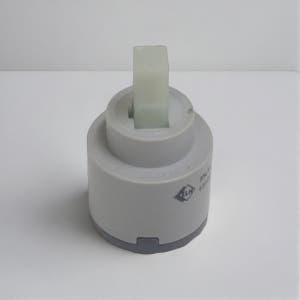 수전 카트리지 싱크대 세면대 샤워 수전 수도 꼭지 카트리지 부품 국산