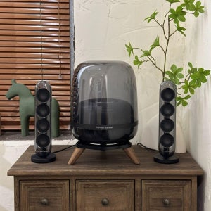 하만카돈 스피커 거치대 스탠드 사운드스틱 받침대 호환 브래킷 블루투스스피커 설치 불필요 l급 금속 트레이스피커 없음