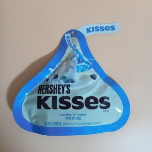 허쉬 키세스 쿠키 앤 크림 146g