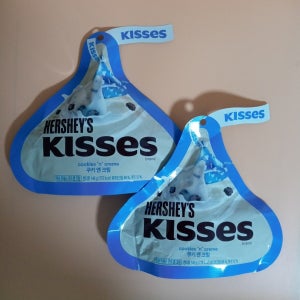 허쉬 키세스 쿠키 앤 크림 146g x 2개