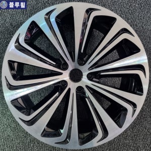 벤틀리 벤테이가 4.0 V8 22인치 블랙폴리쉬 순정 휠 (한대분 4개) 품번 36A601025S