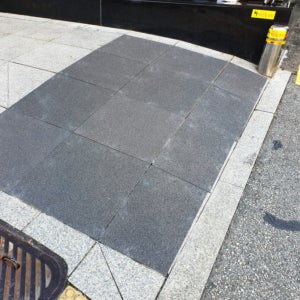 차량용 SKG 1000x1000mm(회색) 슬립키퍼 미끄럼방지판 지하 주차장 경사로램프 주유소 기제차 차량진출입로 논슬립 미끄럼방지패드