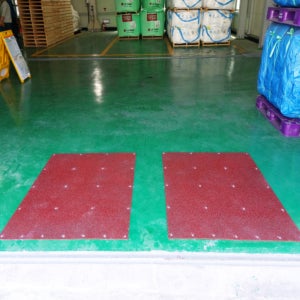 차량용 SKG 1000x1200mm(적갈색) 슬립키퍼 미끄럼방지판 지하 주차장 경사로램프 주유소 기제차 차량진출입로 논슬립 미끄럼방지패드