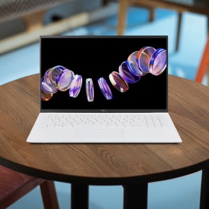 LG 그램15 인텔 i5-1340P DDR5 32GB Gen4 2TB 윈도우11프로 15Z90R-GP59ML