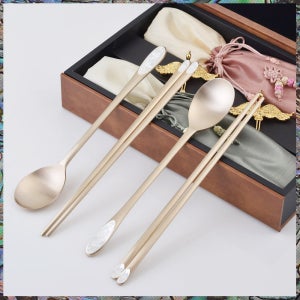 왕비전 은쌍학 유기수저세트/ 동창회기념품 부동산판촉물 대학교졸업선물 직계가족돌잔치답례품