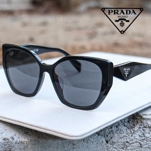 프라다 캣츠아이 명품 선글라스 PRADA PR 19ZF 블랙 뿔테 아시안핏