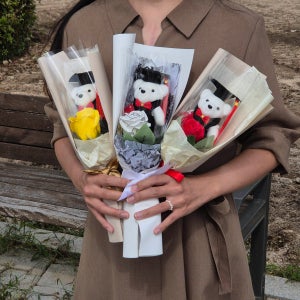 졸업 곰돌이 학사모 꽃다발 곰 인형 단체 선물 대량 유치원 어린이집 학교