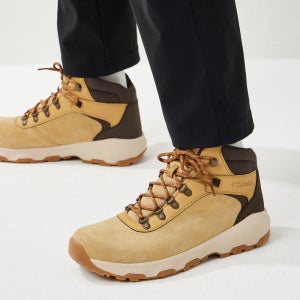 [본사직영]컬럼비아 남성 뉴튼 완다 와이드 미드 C66BI5718373