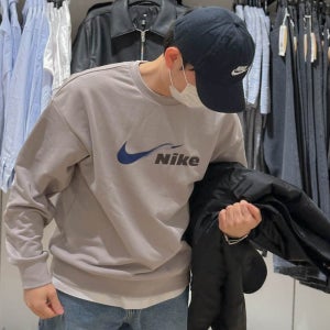 나이키 맨투맨 스웻셔츠 드라이핏 남성 긴팔 라운드 러닝 티셔츠(국내매장판)