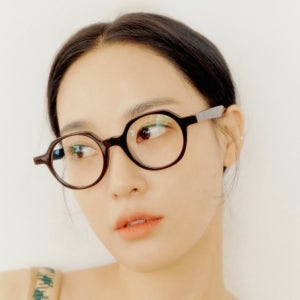 퍼블릭비컨 AIR.3 에어3 이주연 착용 크라운판토쉐입 가볍고 편한 데일리 뿔테 안경