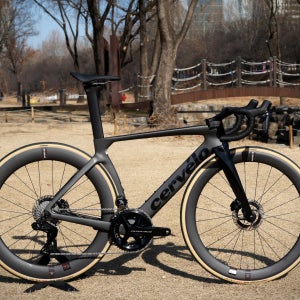 써벨로 MY25 S5 [FIVE BLACK] 시마노 듀라 Di2 카본 로드 자전거 완성차