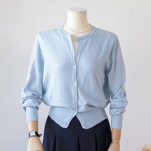 라이븐 레이온 소프트 캐시미어 베이직 세미크롭 니트 가디건