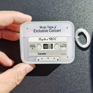 에어팟 4세대 케이스 메탈 카세트테이프 실버 빈티지