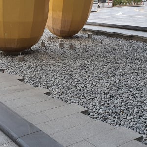 흑자갈 20kg대포장 무료배송 해미석검정돌 인테리어 조경정원조약돌