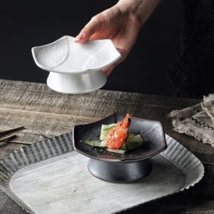 블랙 화이트 디저트 플레이팅접시 굽높은 원형접시