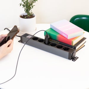 4000w 고용량 멀티탭 고전력 과부하차단 알루미늄 베이직 안전 콘센트 6구 3m 파워탭