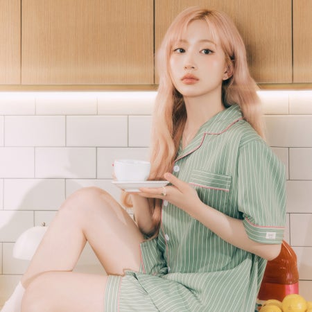 [해원 PICK] 실크핏 웬즈데이 파자마 반팔 카라 커플 잠옷 세트 여름 홈웨어 남녀공용