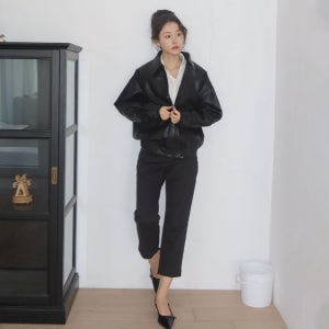 [5/15 예약발송][시야쥬] SIPT7153 컴포트 라인 카프리 팬츠_Black