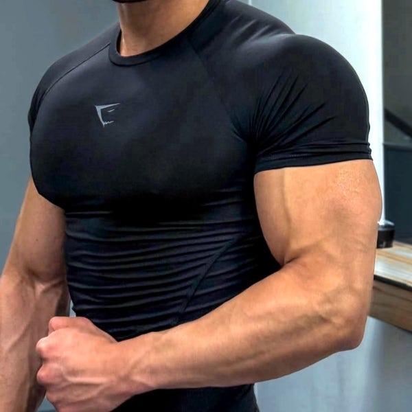 (당일발송) GYMSHARK 짐샤크 엘리멘트 베이스레이어 블랙 컴프레션 반팔 기능성 티셔츠