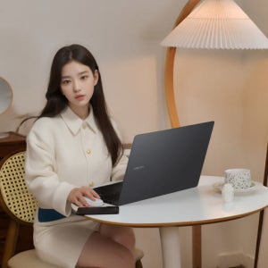 삼성 갤럭시북5프로 인텔 울트라7 NT960XHA K71A SSD 512GB 램16GB 윈11 울트라7 고사양 작업용 AI노트북/마우스+패드+한컴24