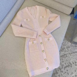 베이비 파스텔 핑크 모조 밍크 슬림 V넥 럭셔리 미니 금장 원피스