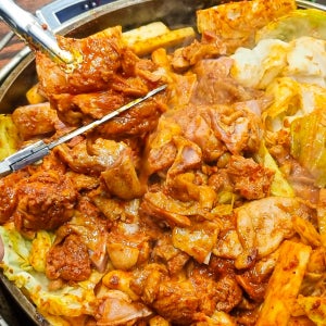 성문식품 춘천닭갈비 1kg HACCP 국내산 닭다리살(사이살)