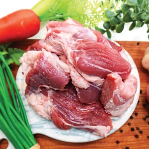 (배터짐) 국내산 참돈 냉장 돼지고기 국거리 혼합육 2kg 지방 뒷다리살 쪽갈비 뒷고기