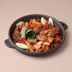 청춘불판 순살 안동 찜닭 밀키트 간장 소스 간편식 양념 소스 캠핑 혼술 안주 맛집 900g