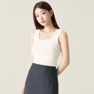 로엠 스퀘어넥 나시 스웨터 RMKAF24R01