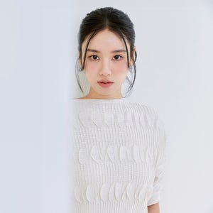 25SS 요이츠 반달 플리츠 블라우스