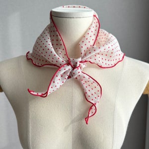 도트 땡땡이 텐셀 삼각 스카프 러블리한 헤어커치프 헤어스카프