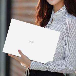 LG 그램 프로 16Z90TP-GA5JK 인텔Ultra5/16GB/512GB/Intel Arc 그래픽/Ai전용엔진 가벼운 휴대용 최신 노트북