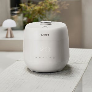 쿠쿠 마스터셰프 사일런스 프로 화이트 6인용 밥솥 CRP-PHNLTR0610FGW 그레이스 화이트