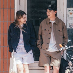 캡스앤스터프 자켓 남녀공용 USPS 미니멀룩 트러커 재킷 CA221JK001