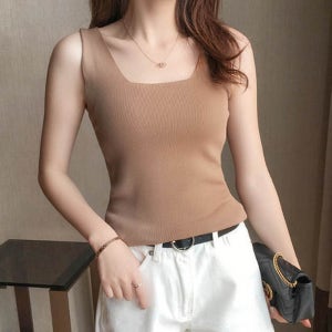 네모난 목 모양 나시 스퀘어 슬리브리스 여자 여름 니트 상의 여성 열대야 룩 상의 패션 민 소매 코디 스타일리쉬