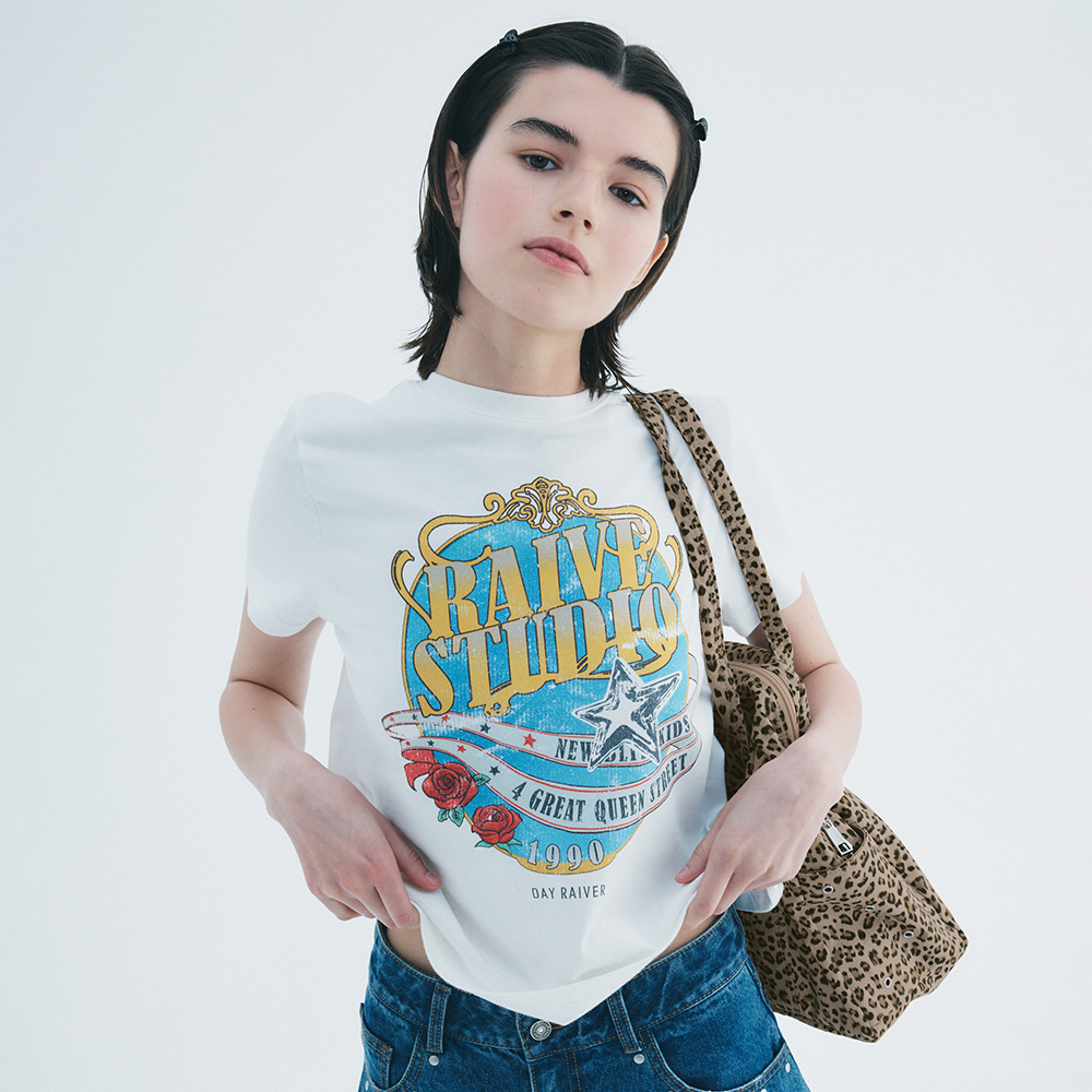 [레이브] Crown Raive Graphic T-shirt VW5ME601_3color