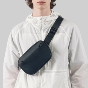 [마테마틱] 보트 W15 힙색 도난방지 슬링백 유럽 여행용 RFID차단 세이프 가방