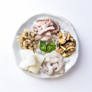 백새우살 해물모듬1kg 1봉지(오징어, 새우, 바지락, 홍합) 냉동 해물믹스