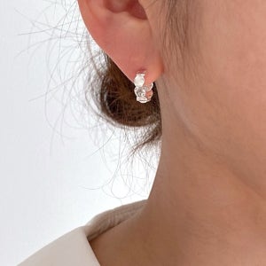 실버925 플랫 도트 쭈글 원터치 링 귀걸이