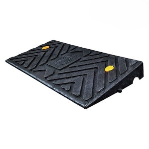 차량진입판 70 경사판 L700 x W300 x H70 경사로 진입판 카업